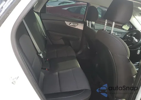 2022 Kia Forte Fe z USA, uszkodzony, nr VIN 3KPF24AD0NE499717